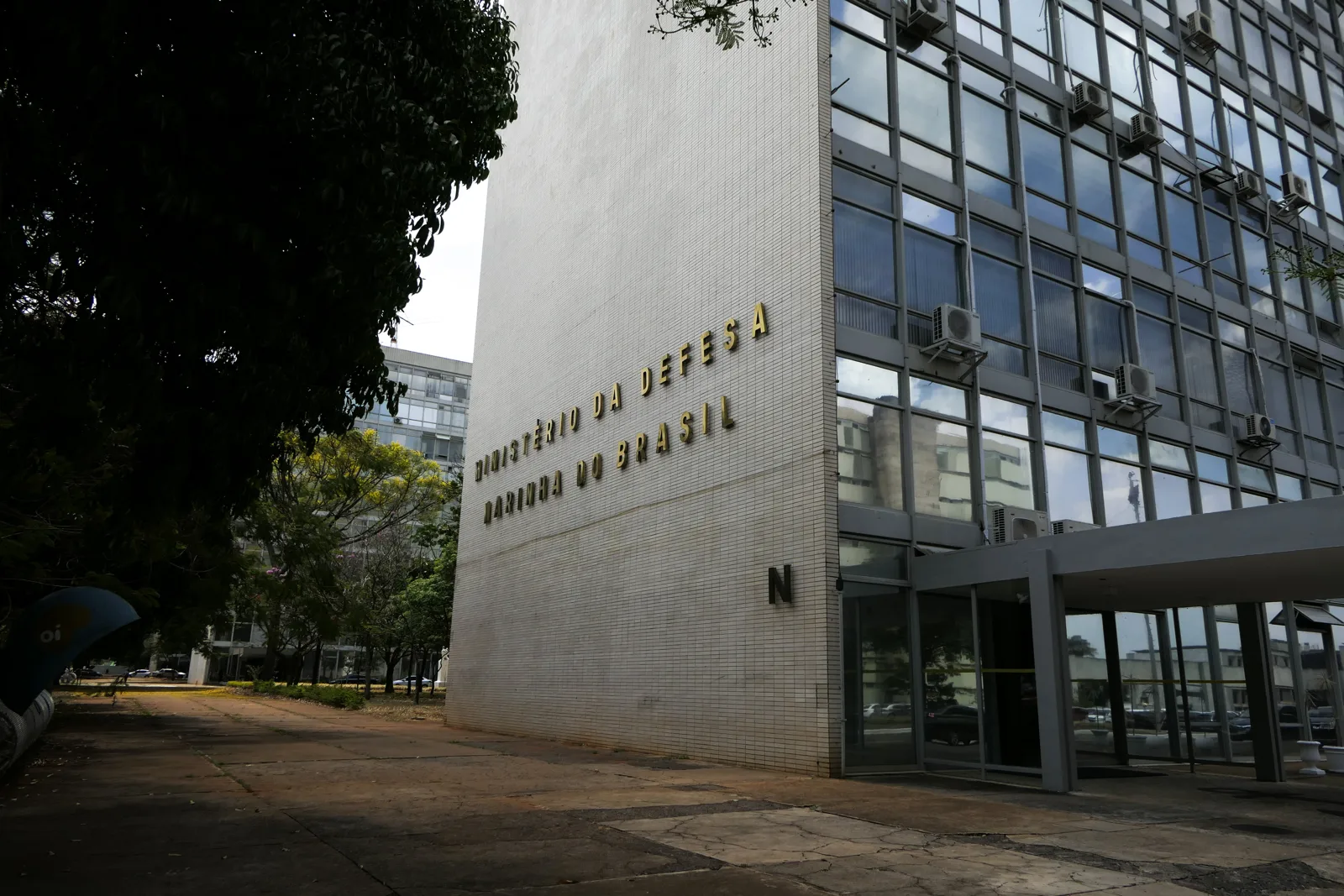 Fachada de um bloco da Esplanada dos Ministérios, em Brasília