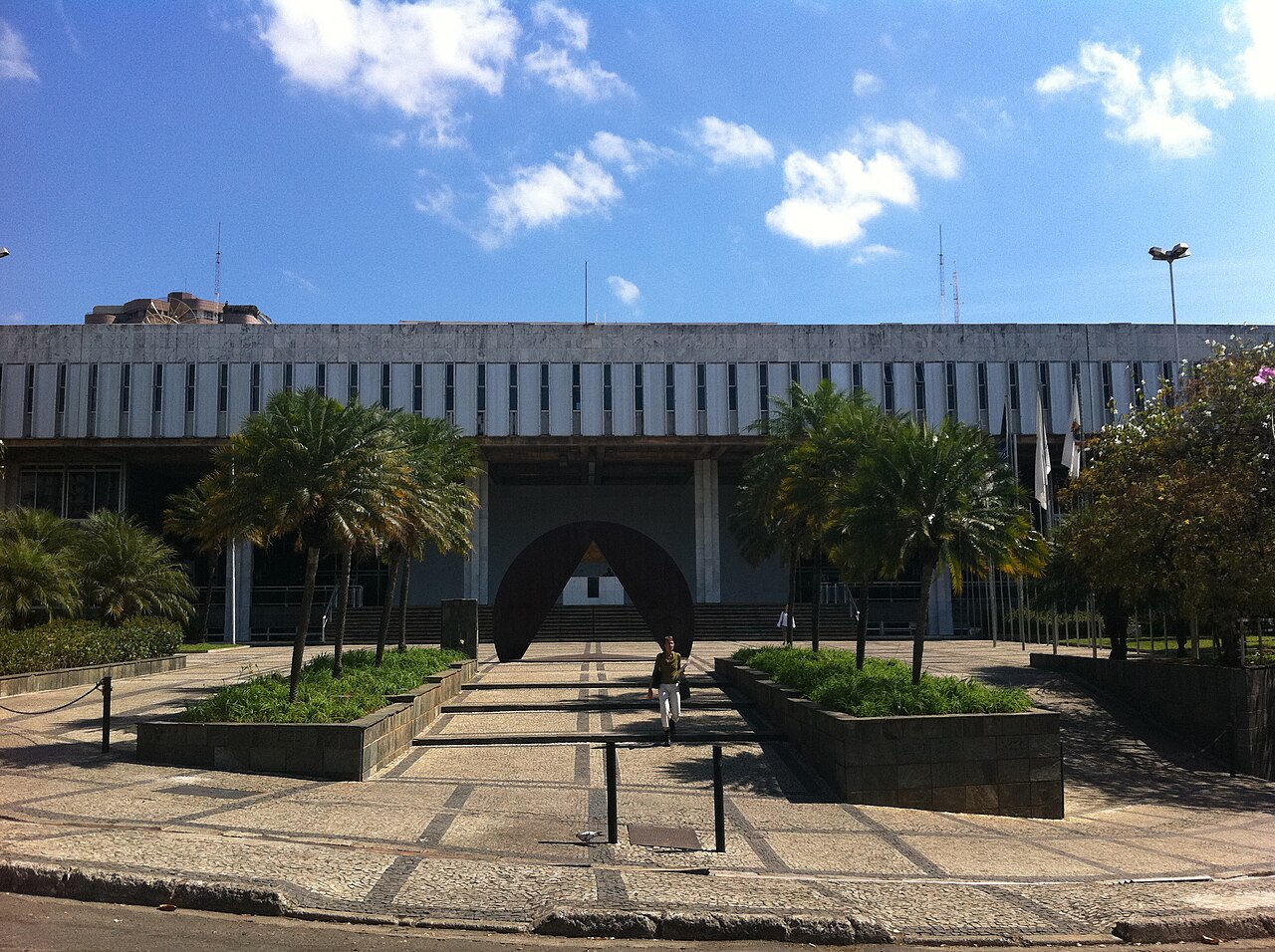 Fachada da Assembleia Legislativa de Minas Gerais