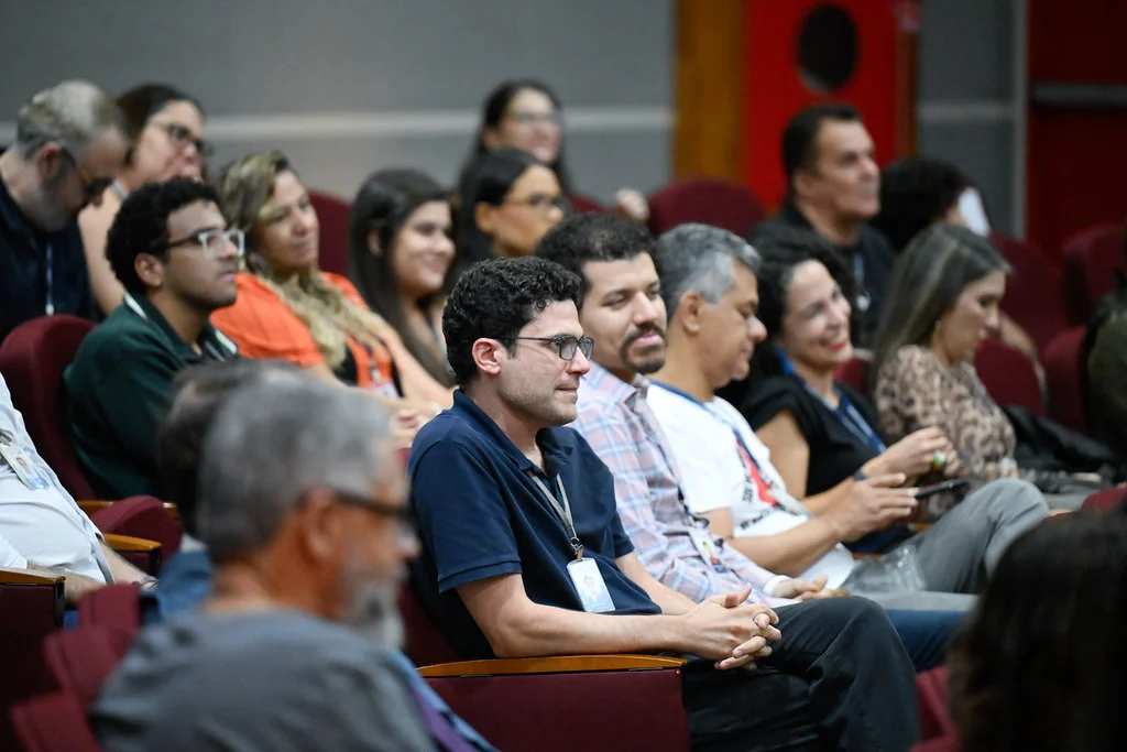 Participantes de workshop no Senado, em setembro de 2026. Foto institucional sem dados de desempenho.