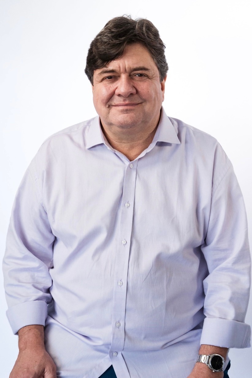 Retrato oficial de André Quintão