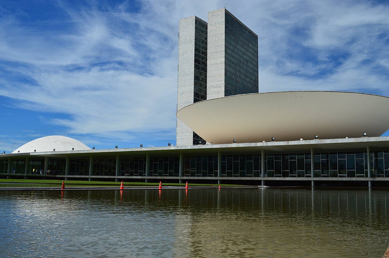A bancada do serviço público: quem são os 16 eleitos que assinaram a Carta-Compromisso